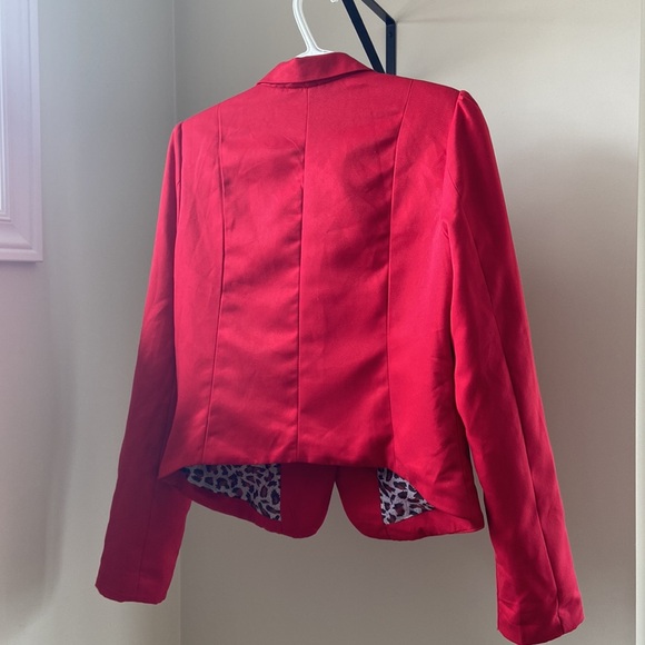 Red fitted women’s blazer - Picture 4 of 8